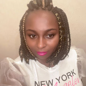 Meet your Posher, Ms. Lakkisha